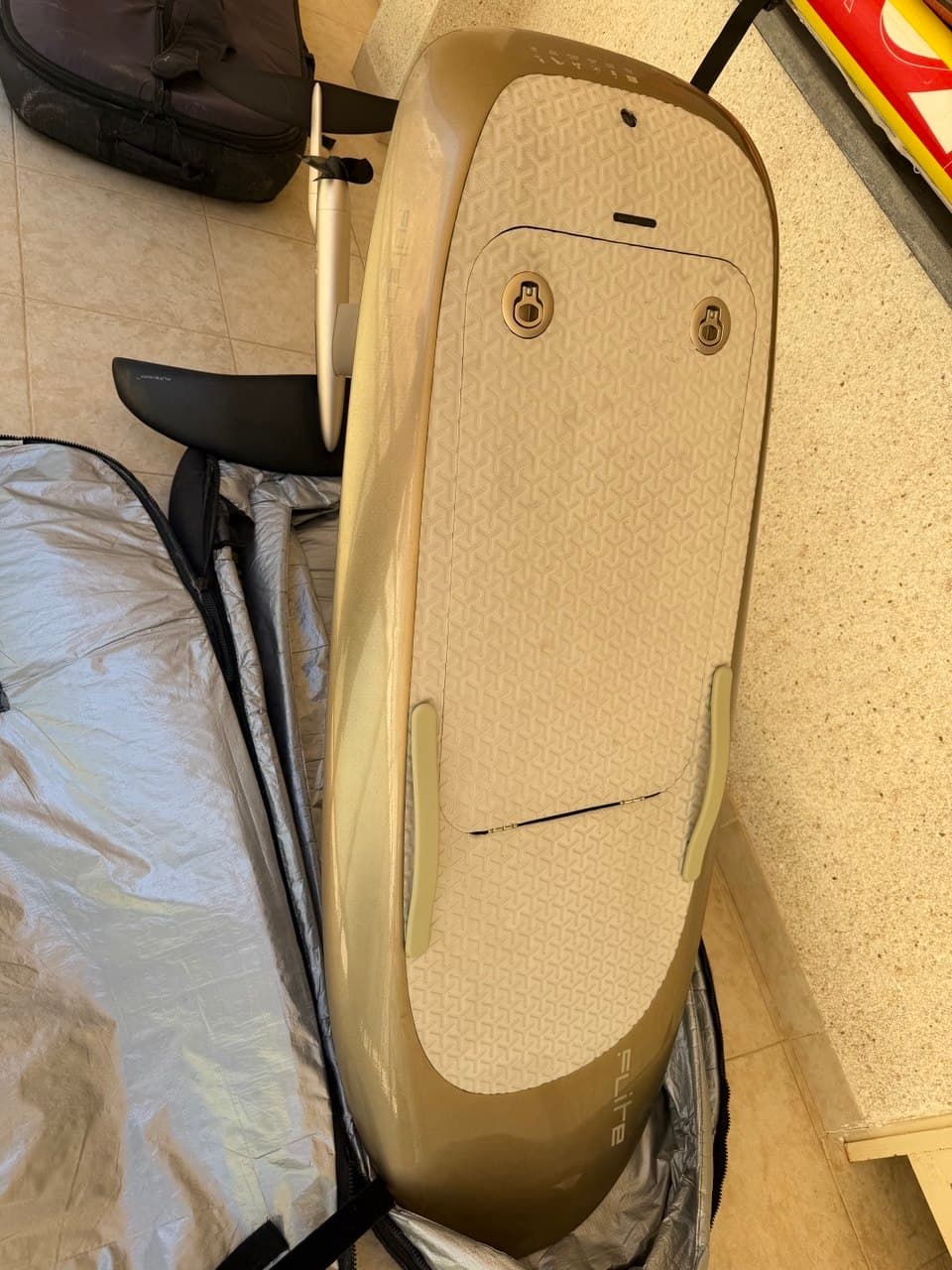 Fliteboard Pro Carbon Gold